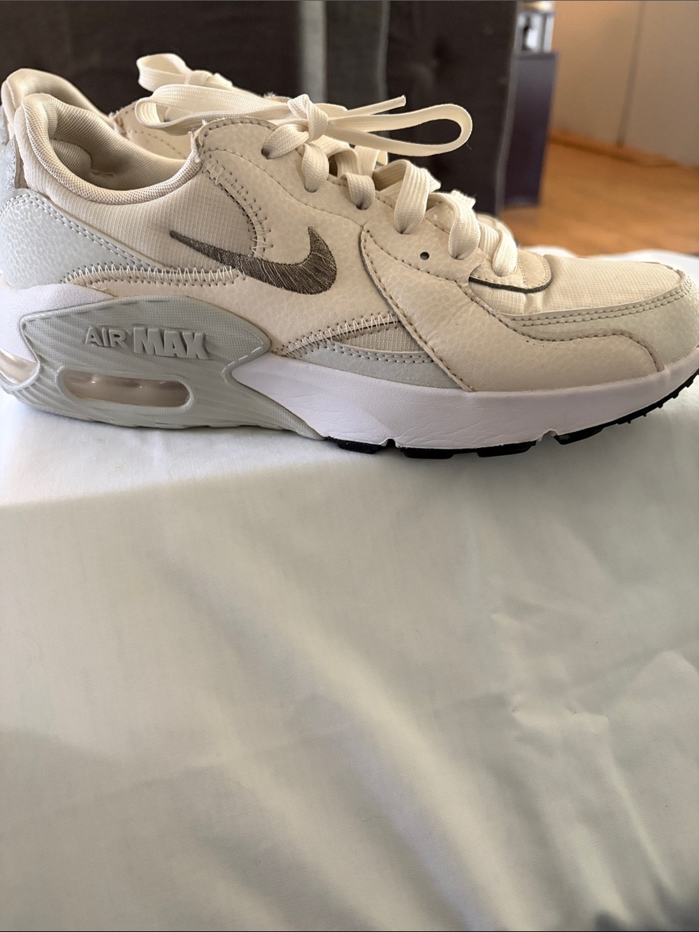 Nike Women's Neutral Cream & Light Gray Air Max Sneakers